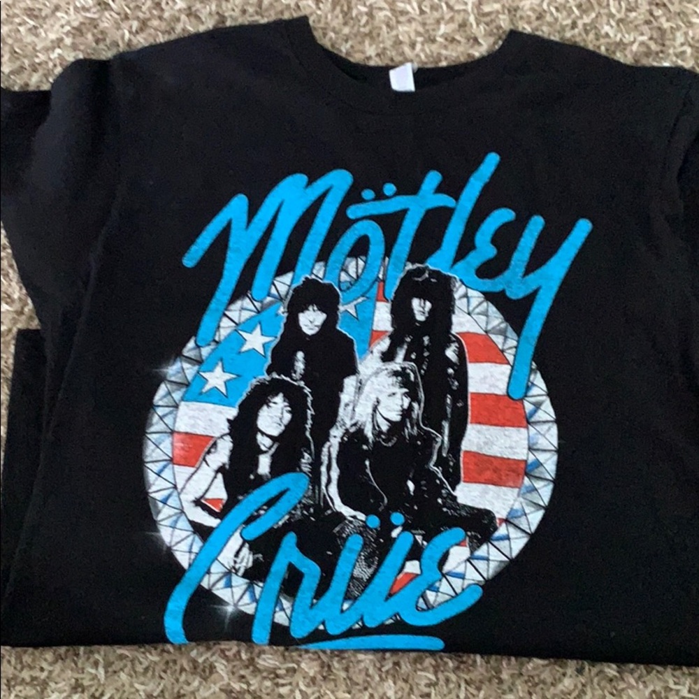 Motley crue graphic t